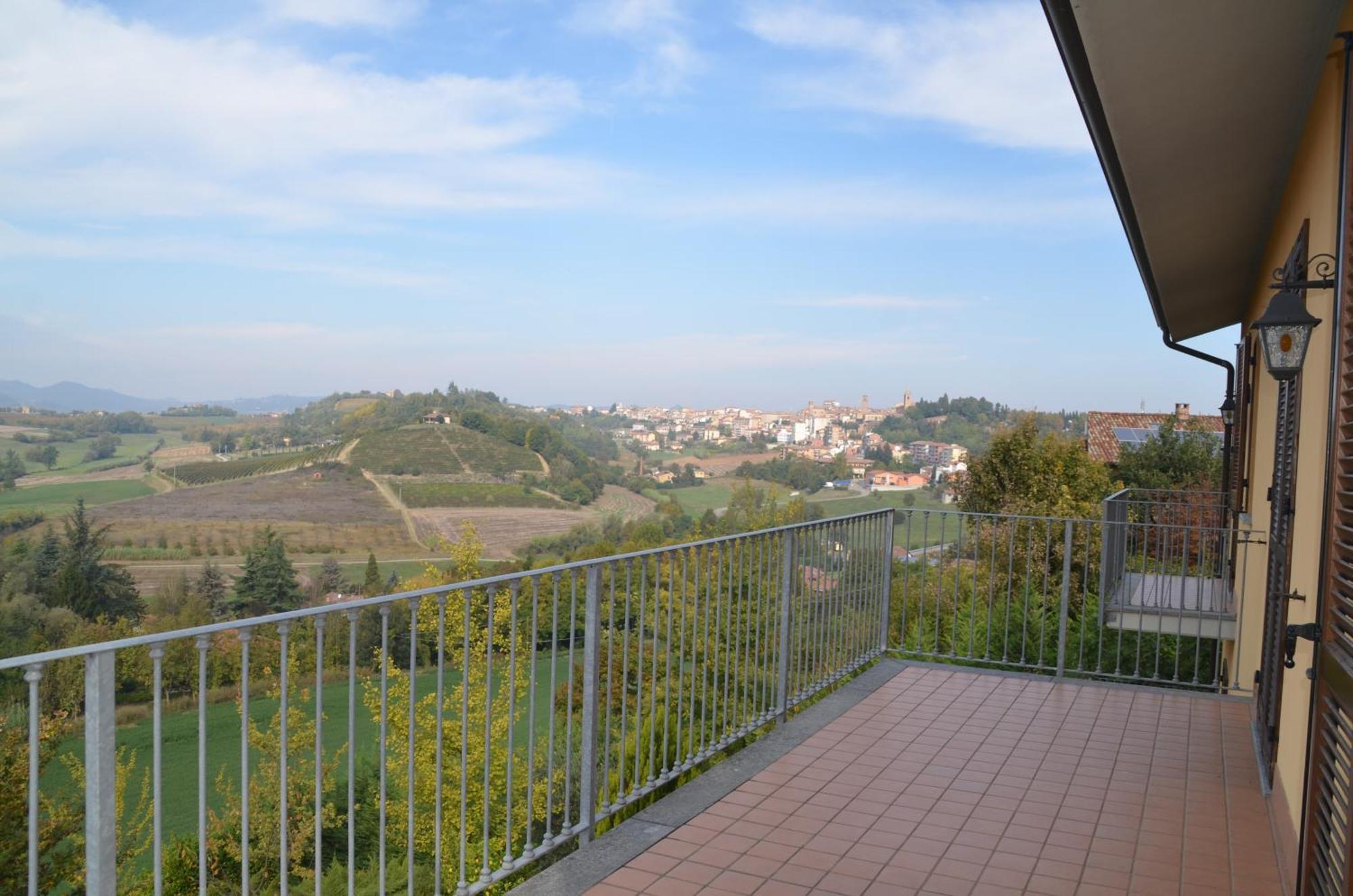 מונקלבו Villa Patrizia מראה חיצוני תמונה